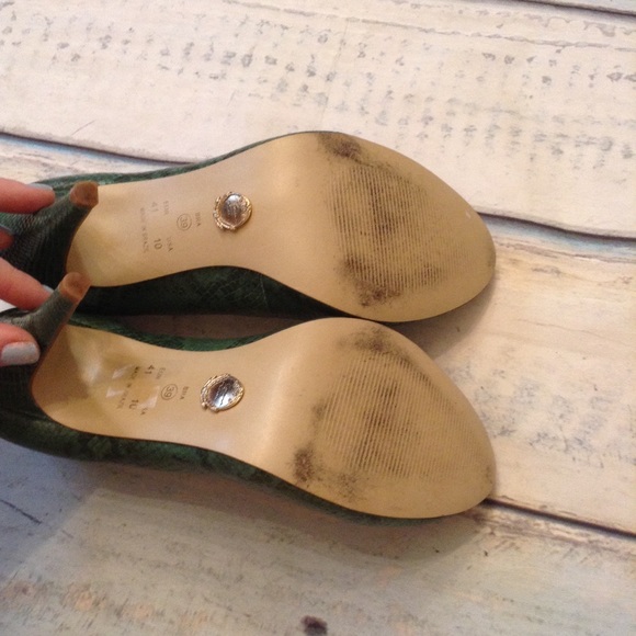 MORENO ROSA Green Python Snake Skin Heels - Picture 7 of 7